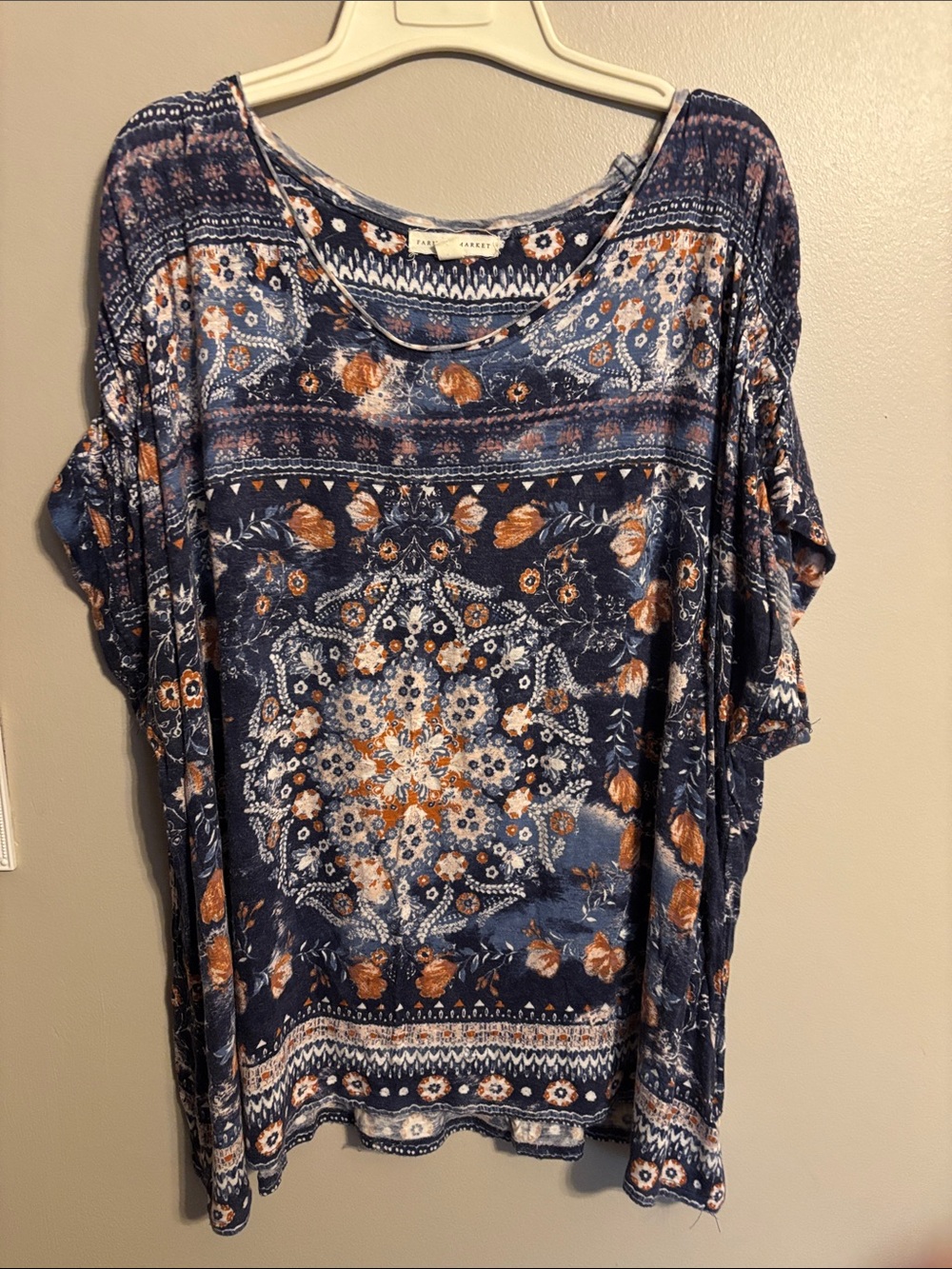 Women’s short sleeve Floral Medallion Top - Navy & Rust